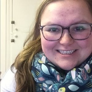 Meet your Posher, Abigail